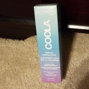 Coola makeup setting spray SPF 30